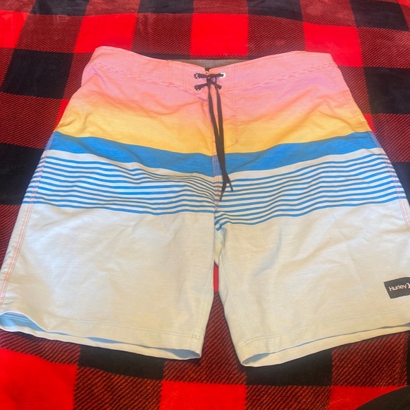 Short De Bain Hurley Homme – Taille 36, Vert, Très Bon état – Occasion
